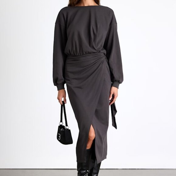 Lulus Dresses & Skirts - Lulus Eunia Charcoal Grey Jersey Knit Long Sleeve Wrap Midi Dress - Size M